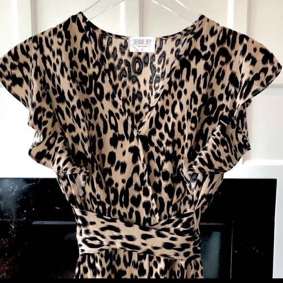 Sienna Sky Dress Ruffle Shoulder Leopard Midi S - Picture 9 of 12